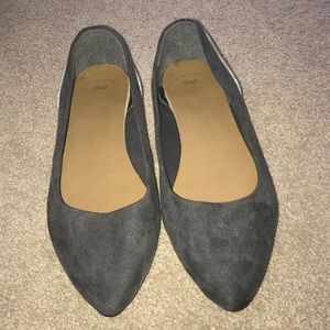 NWOT Gap Suede Flats